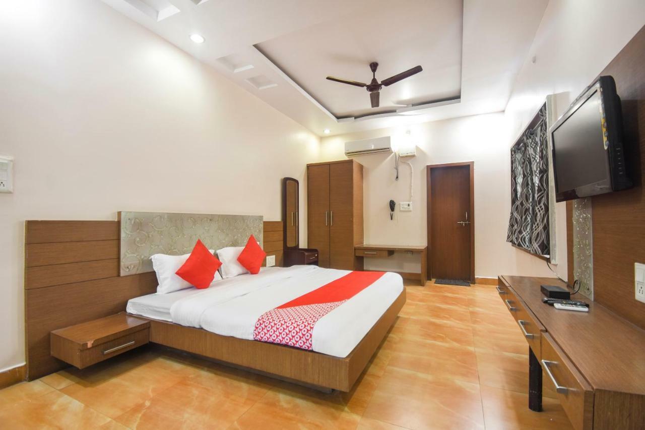 Oyo 47464 Hotel The Country Club Bilaspur  Luaran gambar